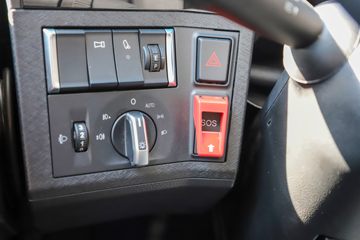 ���� ŷ��EST �ǻ԰� ������ 620���� 6X4 AMT�Զ���ǣ����(BJ4259Y6DHL-13)ͼƬ