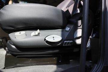 ���� ŷ��EST �ǻ԰� ������ 620���� 6X4 AMT�Զ���ǣ����(BJ4259Y6DHL-13)ͼƬ