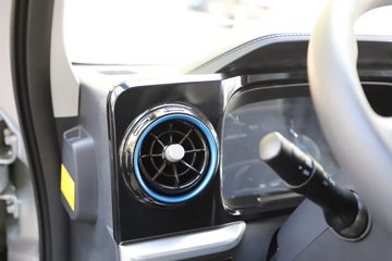 ���� ŷ����Xpro 158���� 4.14��AMT�Զ���������ʽ�Ῠ(BJ5044XXY-3A)ͼƬ