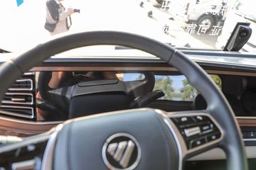 �������� ʥ��ES5 Pro 240���� 6X2 6.8�������ػ���ͼƬ