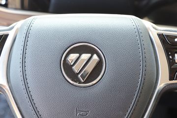 �������� ʥ��ES5 Pro 240���� 6X2 6.8�������ػ���ͼƬ