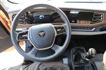 �������� ʥ��ES5 Pro 240���� 6X2 6.8�������ػ���ͼƬ