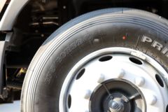 福田瑞沃 圣龙ES5 Pro 240马力 6X2 6.8米栏板载货车(BJ1244VNPFB-01)