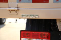 福田瑞沃 圣龙ES5 Pro 240马力 6X2 6.8米栏板载货车(BJ1244VNPFB-01)