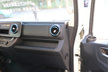 ŷ���� ����ES1 4.5T 4.14�׵��Ż���ʽ���綯��ʽ�Ῠ100.46kWh
ͼƬ