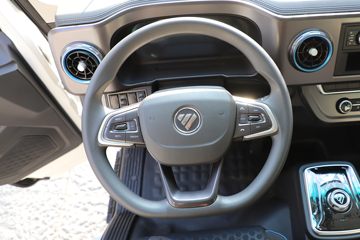 ŷ���� ����ES1 4.5T 4.14�׵��Ż���ʽ���綯��ʽ�Ῠ100.46kWh
ͼƬ