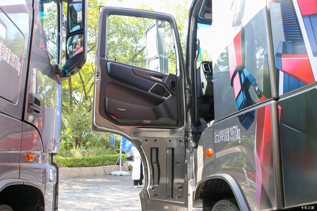  ŷ 580 6X4 LNGԶǣ(BJ4259L6DLL-05)ʻ                                               