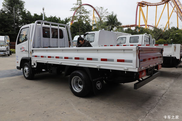 优惠1万 杭州市奥铃V卡载货车火热促销中