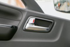 福田 奥铃大黄蜂MINI Pro 170马力 4.17米排半栏板载货车(BJ1108VEJEA-AC1)