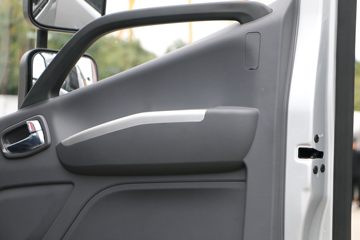 ���� �����½��� 2.0L 147���� CNG 4.17�׵��������Ῠ(������6��)ͼƬ