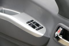 福田 奥铃新捷运 2.0L 147马力 CNG 4.17米单排栏板轻卡(万里扬6档)
