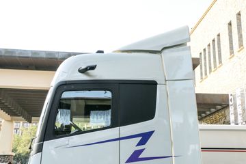 ���� ŷ������ 6X4 ���綯ǣ����513kWhͼƬ