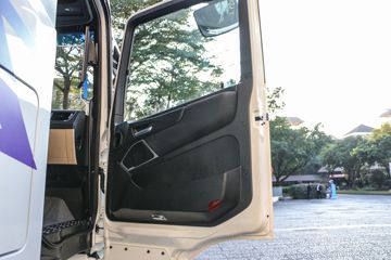 ���� ŷ������ 6X4 ���綯ǣ����513kWhͼƬ