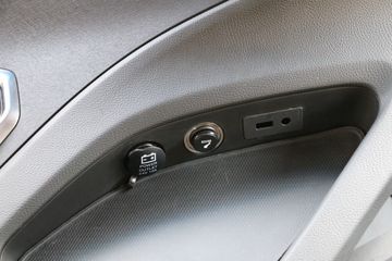 ���� ŷ������ 6X4 ���綯ǣ����513kWhͼƬ