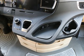 ���� ŷ������ 6X4 ���綯ǣ����513kWhͼƬ