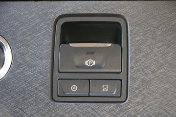 ���� ŷ������ 6X4 ���綯ǣ����513kWhͼƬ