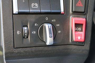 ���� ŷ������ 6X4 ���綯ǣ����513kWhͼƬ