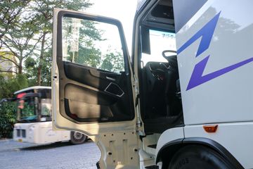 ���� ŷ������ 6X4 ���綯ǣ����513kWhͼƬ