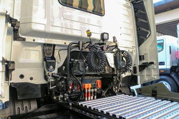 ���� ŷ������ 6X4 ���綯ǣ����513kWhͼƬ