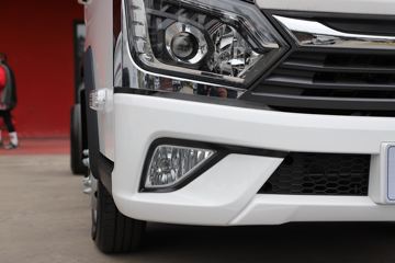 �������V�� 2L CNG 144���� ����5�� 3.815�׵�������΢��ͼƬ