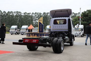 �������V�� 2L CNG 144���� ����5�� 3.815�׵�������΢��ͼƬ