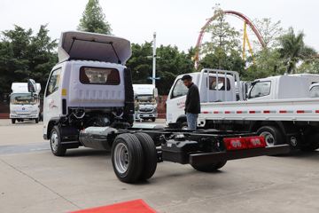 �������V�� 2L CNG 144���� ����5�� 3.815�׵�������΢��ͼƬ