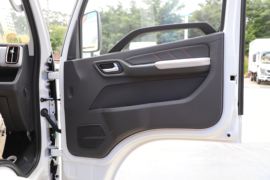 奥铃V卡&nbsp;载货车驾驶室                                               图片