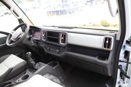 奥铃V卡&nbsp;载货车驾驶室                                               图片