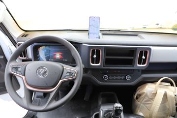 �������V�� 2L CNG 144���� ����5�� 3.815�׵�������΢��ͼƬ