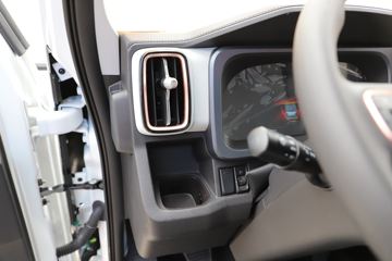 �������V�� 2L CNG 144���� ����5�� 3.815�׵�������΢��ͼƬ