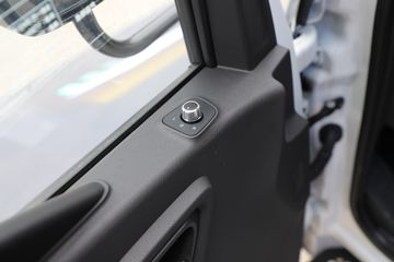 �������V�� 2L CNG 144���� ����5�� 3.815�׵�������΢��ͼƬ