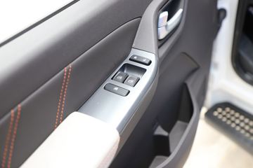 �������V�� 2L CNG 144���� ����5�� 3.815�׵�������΢��ͼƬ