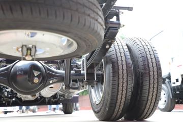 �������V�� 2L CNG 144���� ����5�� 3.815�׵�������΢��ͼƬ