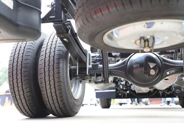 �������V�� 2L CNG 144���� ����5�� 3.815�׵�������΢��ͼƬ