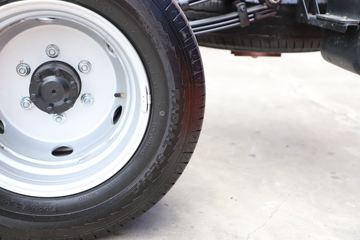 �������V�� 2L CNG 144���� ����5�� 3.815�׵�������΢��ͼƬ