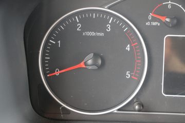 ���� �����½��� �ഺ�޵а� 146���� 4X2 4.085����س�(BJ5048XLC8JEA-AB9)ͼƬ