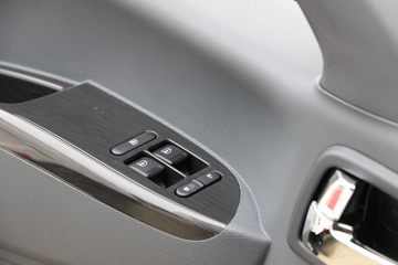 ���� �����½��� �ഺ�޵а� 146���� 4X2 4.085����س�(BJ5048XLC8JEA-AB9)ͼƬ