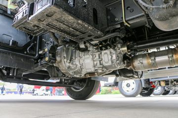 ���� �����½��� �ഺ�޵а� 146���� 4X2 4.085����س�(BJ5048XLC8JEA-AB9)ͼƬ