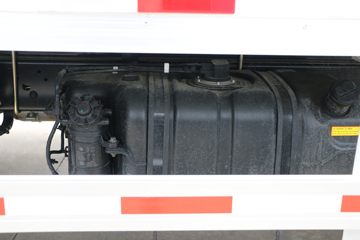 ���� �����½��� �ഺ�޵а� 146���� 4X2 4.085����س�(BJ5048XLC8JEA-AB9)ͼƬ