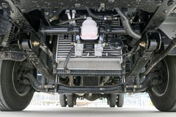 ���� �����½��� �ഺ�޵а� 146���� 4X2 4.085����س�(BJ5048XLC8JEA-AB9)ͼƬ