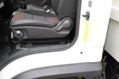 福田 奥铃M卡 山区版 132马力 3.67米单排栏板小卡(BJ1044V9JBA-AA1)