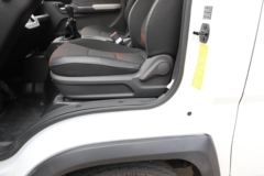 福田 奥铃M卡 132马力 3.19米双排栏板小卡(气刹)(宽轮距)(BJ1044V9ABA-AB1)