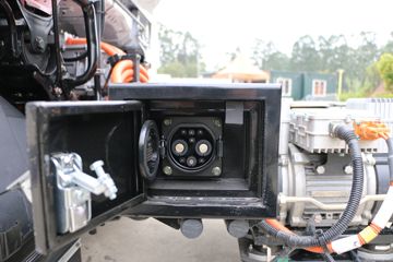 ������� ����EL-Plus 4.5T 4.14�׵��Ŵ��綯��ʽ�Ῠ(����)100.46kWhͼƬ