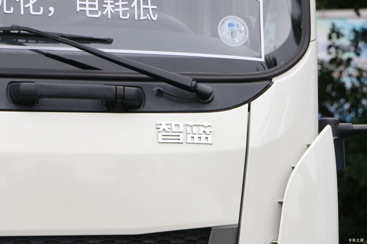  ŷ 31T 8X4 6.86綯賵(BJ5311GJBEVGRF-01)350kWh                                                