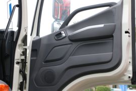 欧曼行星&nbsp;混凝土搅拌车驾驶室                                               图片