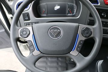 ���� ŷ������ 31T 8X4 6.86�����綯���������賵350kWhͼƬ