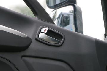 ���� ŷ������ 31T 8X4 6.86�����綯���������賵350kWhͼƬ