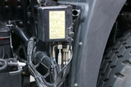 欧曼行星&nbsp;混凝土搅拌车底盘                                                图片