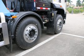 欧曼行星&nbsp;混凝土搅拌车底盘                                                图片