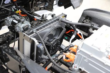 ������� ����EL 4.5T 4.14�׵��Ŵ��綯��ʽ�Ῠ81.14kWhͼƬ